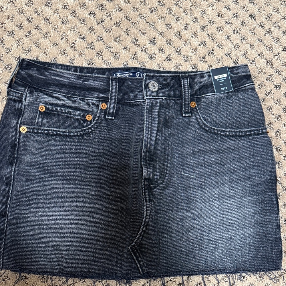 Abercrombie & Fitch - Low Rise Black Denim Micro Mini Skirt - SIZE 25/0 - NWT!